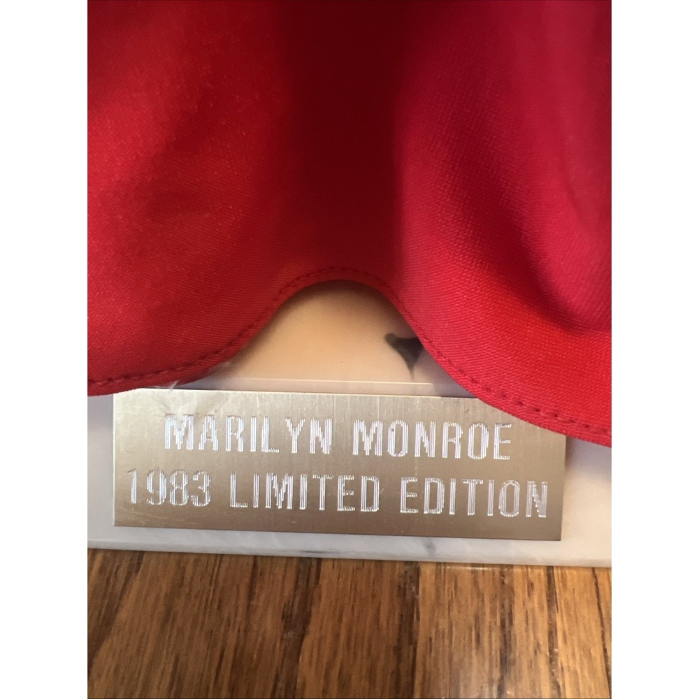 Vintage World Doll 1983 Marilyn Monroe 18" /no Box - Picture 2 of 6